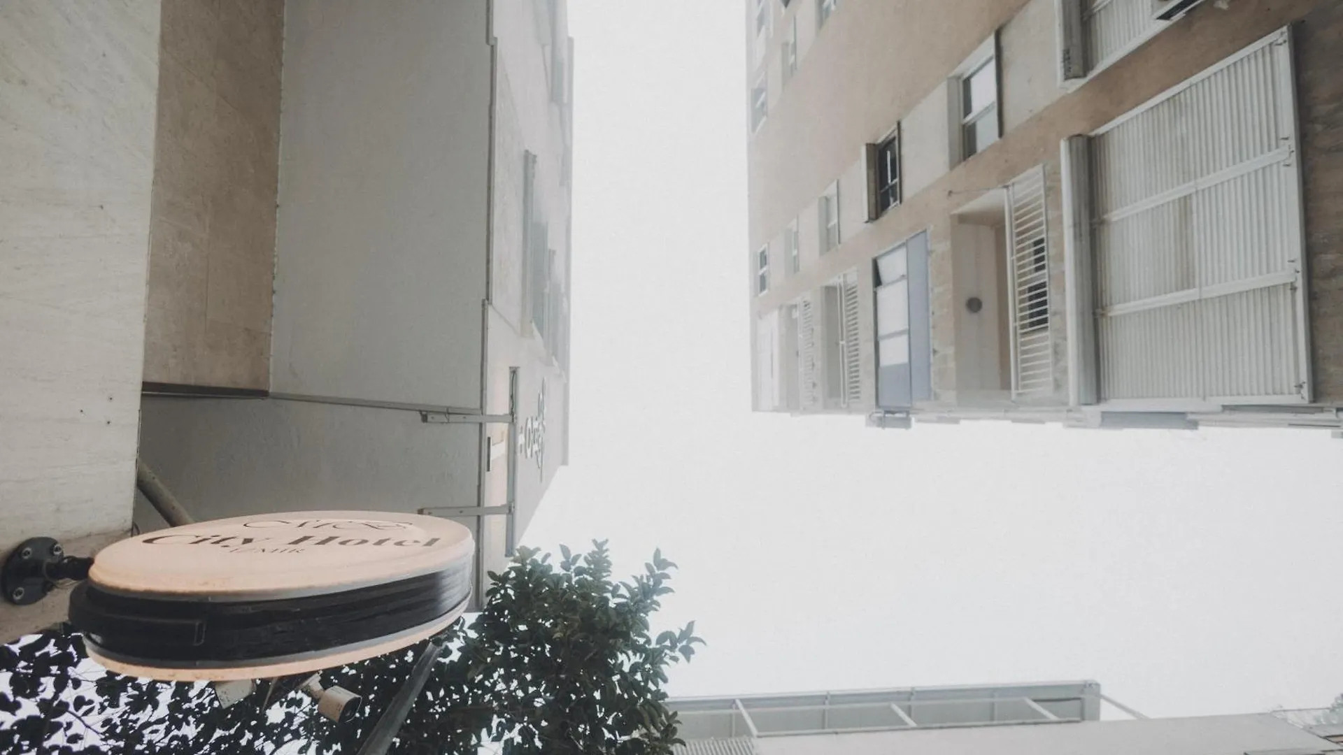 Mb City Hotel Esmirna