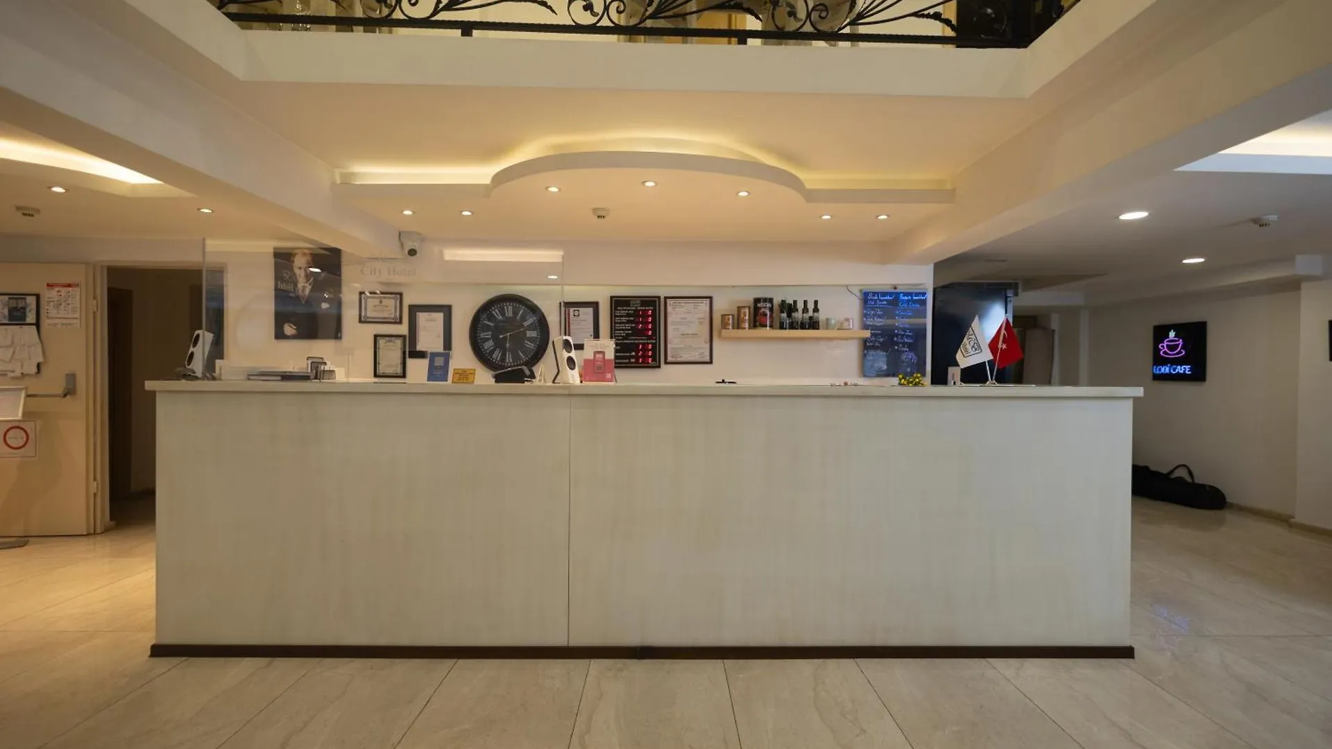 Mb City Hotel Esmirna Turquia